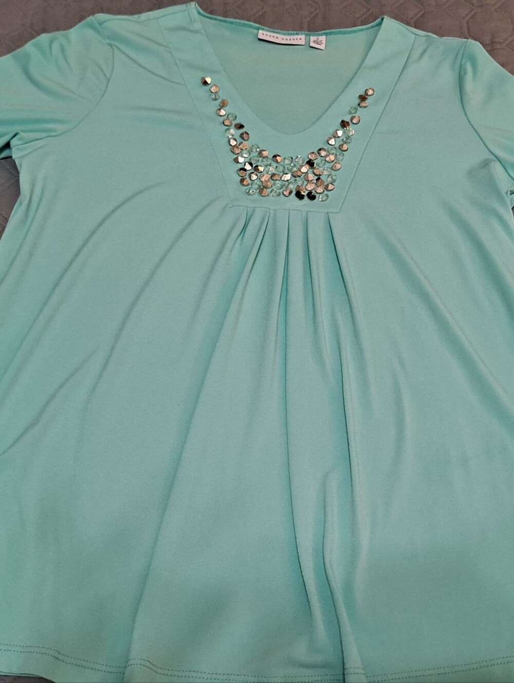 Susan Graver Light Blue Polyester Top With Decorative Pebbles Sz S